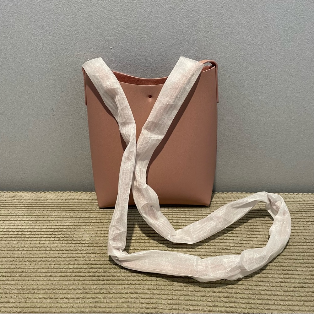 Samara Pink Vegan Bucket Bag - Picture 5 of 10